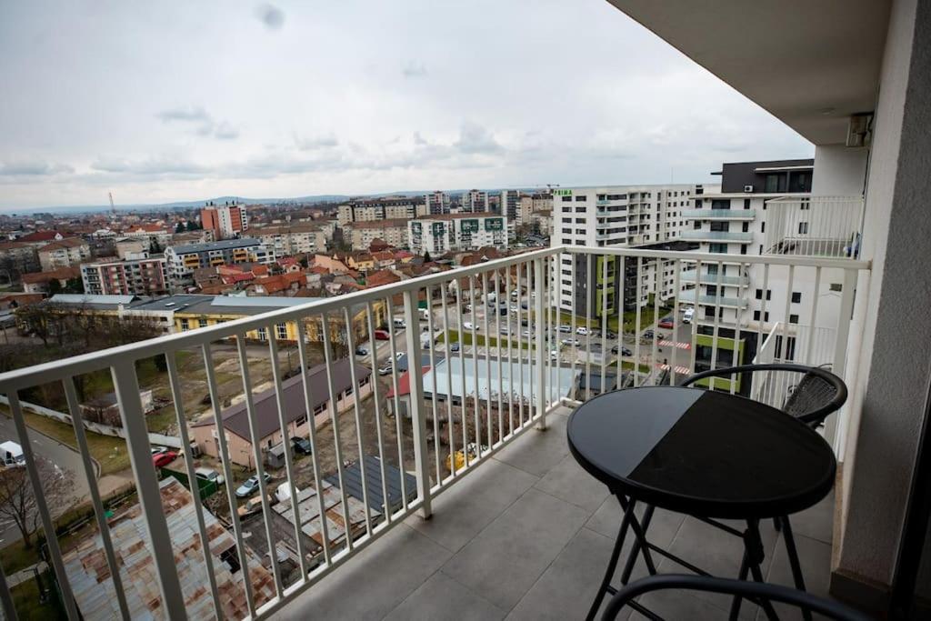 Sunrise Apartment Орадя Екстер'єр фото